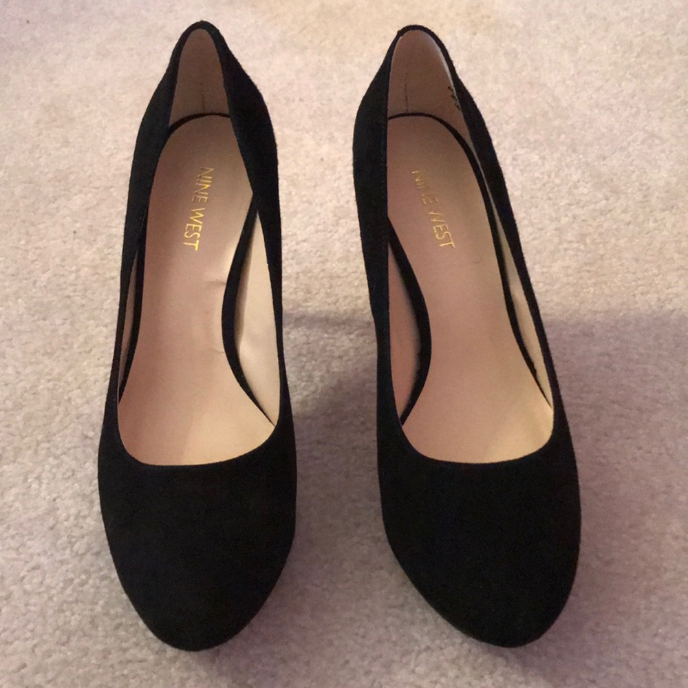 Nine West Black Suede Platform Heels, size 7M